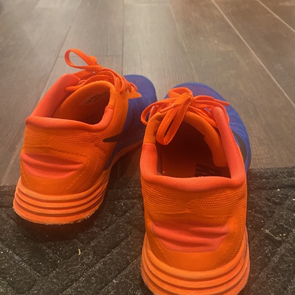 Nike barely used size US9 unisex running shoes size 40 EU so size 7 for men - Picture 4 of 4